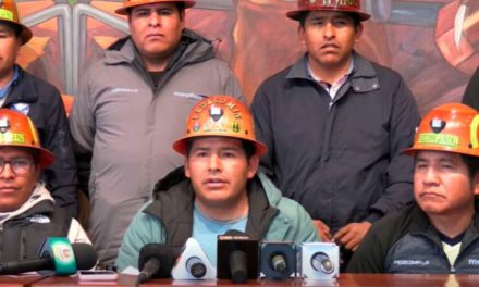 Fedecomin rechaza impuesto al oro del 4,8%