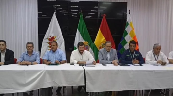 YPFB acuerda con mototaxistas evaluar daños a motorizados y abrir investigación por la calidad del combustible