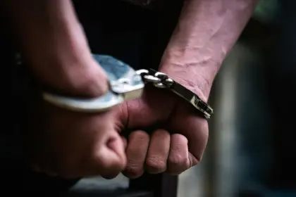 Determinan detención preventiva para el director jurídico de YPFB Corporación, acusado por dos delitos 