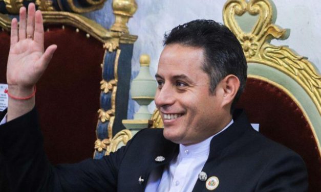 Lara dice que quedó como “empleado” del ministro Lupo y anuncia “acciones constitucionales” contra el DS 5552 