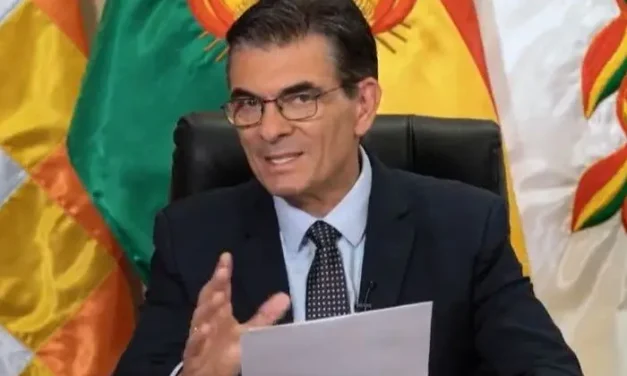 Paz dispone cambios en la Vicepresidencia, Gestión Social y Comunicación