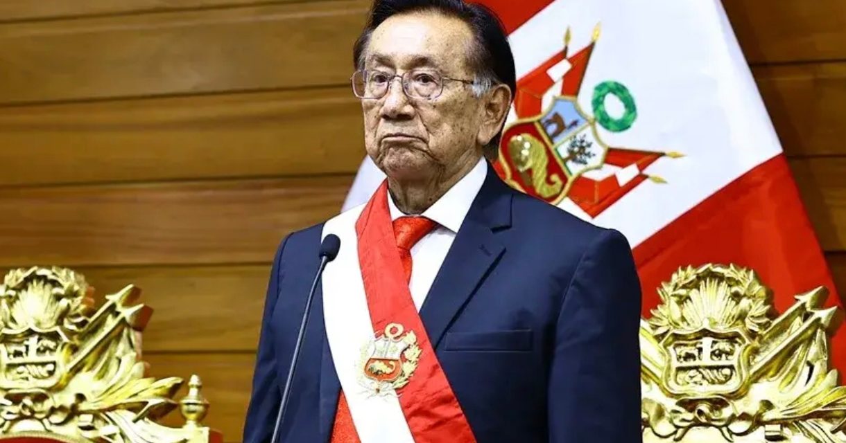 José María Balcázar, el izquierdista que defendió el matrimonio infantil como “beneficioso para el desarrollo psicológico de las niñas”, es el nuevo presidente interino de Perú