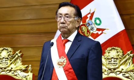 José María Balcázar, el izquierdista que defendió el matrimonio infantil como “beneficioso para el desarrollo psicológico de las niñas”, es el nuevo presidente interino de Perú