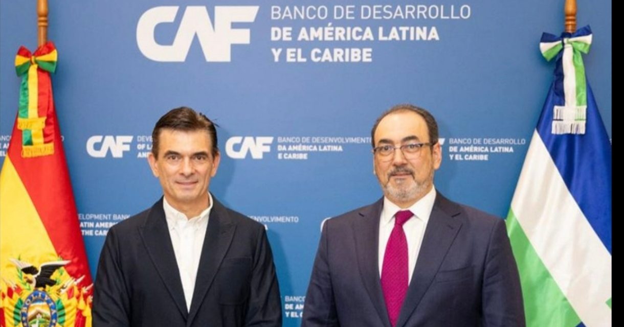 Presidente de la CAF llega a Bolivia y se confirma financiamiento de 3.100 millones de dólares en cinco años
