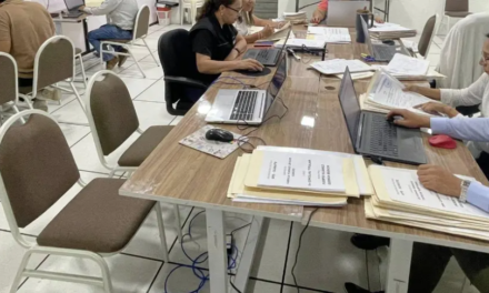 Los partidos sustituyeron solo a los primeros de la lista; el TSE revisa 5.500 registros de nuevos candidatos y presentará la lista el sábado