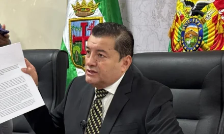 Caso pavimento: Alcalde cruceño pasa su segunda noche en la Felcc y este jueves será puesto ante un juez