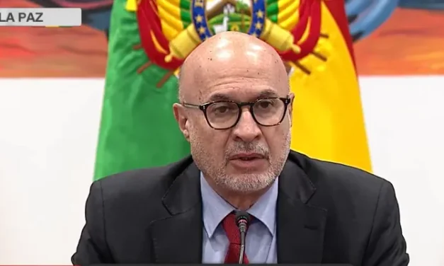 Gobierno ve como su debilidad tener en “cargos clave” a gente del MAS, se traza meta de lograr estructura burocrática propia