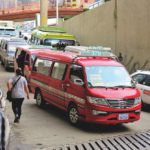 Transportistas de La Paz dudan del seguro gubernamental y anuncian protestas
