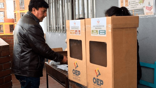 TSE define el futuro de 13 candidaturas rumbo a las subnacionales 2026