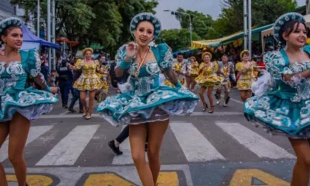 Carnaval de la Concordia 2026: Alistan las graderías para el Corso de Corsos
