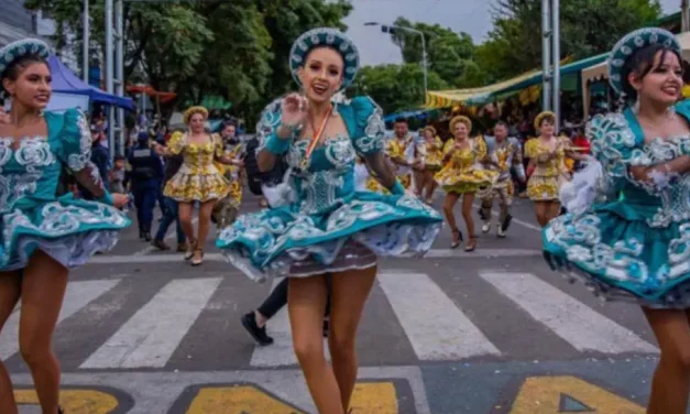Carnaval de la Concordia 2026: Alistan las graderías para el Corso de Corsos