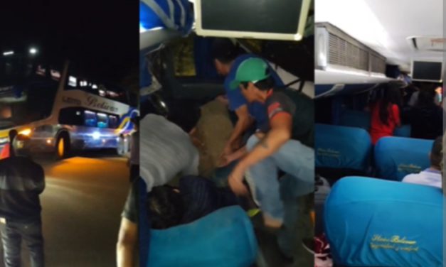 Caída de rocas impacta bus en carretera y deja al menos dos fallecidos