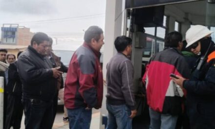 Verifican calidad de gasolina en Senkata tras el acuerdo con transportistas