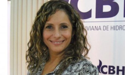 Gobierno designa a Claudia Cronenbold como presidenta de YPF y  releva a Yussef Akly