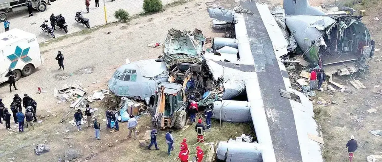 Cerca de Bs 50 millones eran transportados por el avión Hércules siniestrado en El Alto