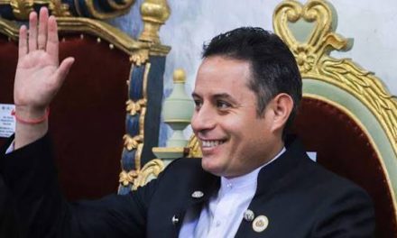Lara advierte: “No quisiera enterarme que Paz fue a ofrecer nuestro Ejército a EEUU”