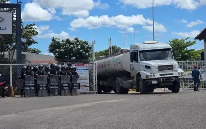 YPFB advierte “leve demora” en despachos por incorporación de nuevos aditivos en Santa Cruz