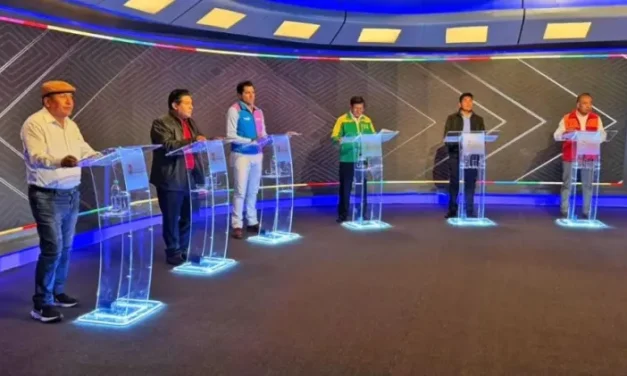 Salud y minería ilegal marcan el debate entre candidatos a la Gobernación de La Paz