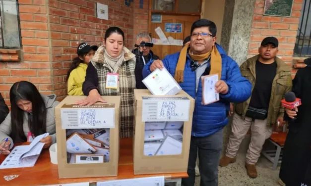 Tras ser habilitado, Roca vota y llama a participar en la jornada electoral