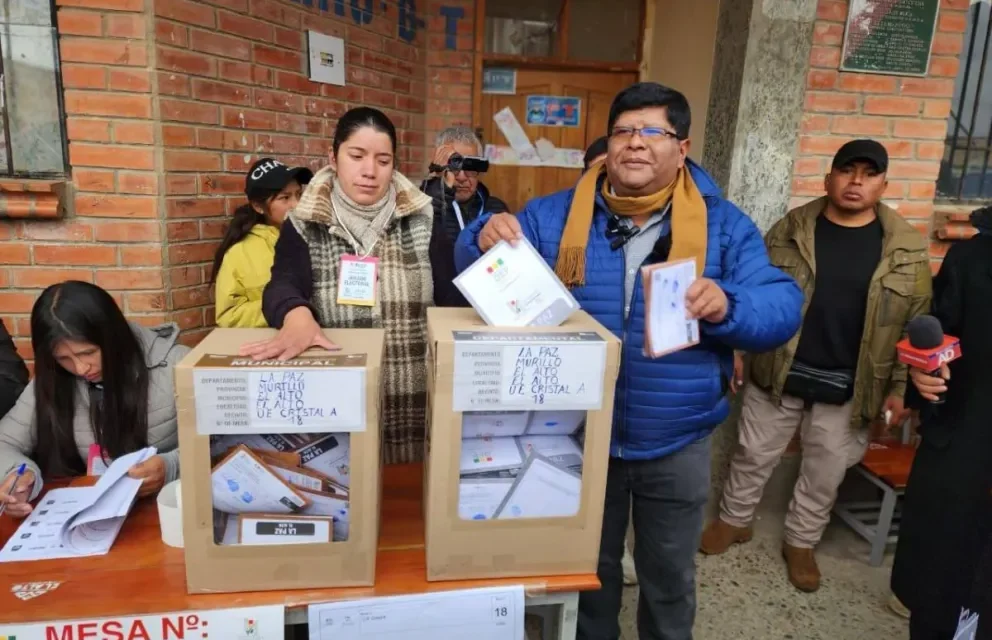Tras ser habilitado, Roca vota y llama a participar en la jornada electoral