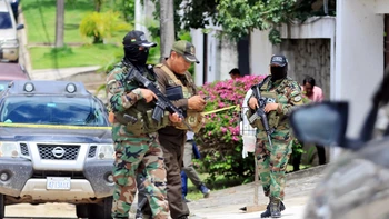 Tras ataque a policías, cambian de cárceles a grupo armado de Marset