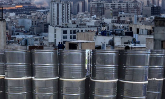 Petróleo cae y bolsas repuntan tras señales de posible fin de la guerra en Oriente Medio