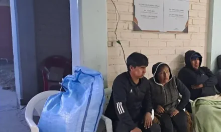 En medio del dolor y la consternación, velan los cuerpos de cinco niños y su madre