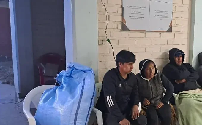 En medio del dolor y la consternación, velan los cuerpos de cinco niños y su madre