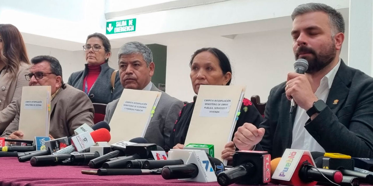 Alianza Libre solicita interpelación contra tres ministros por el caso billetes del siniestro aéreo