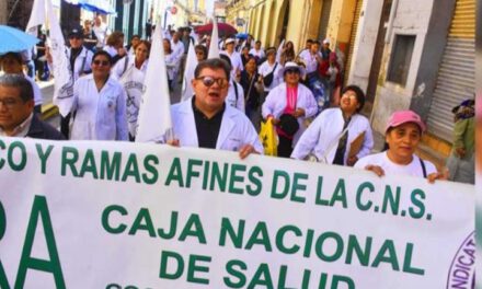 CNS retoma atención en Cochabamba tras paro de 24 horas, pero persisten reclamos por falta de insumos