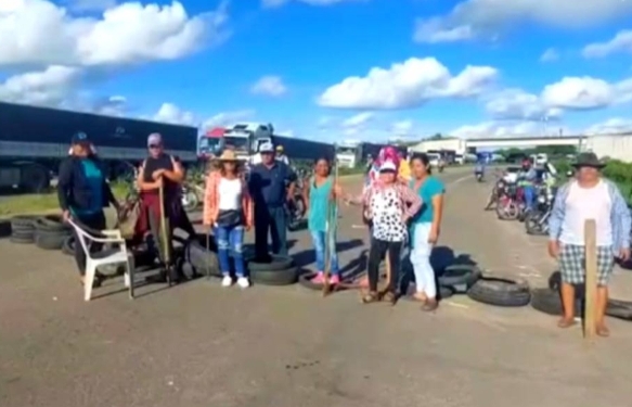Bloqueo en Portachuelo reaviva tensión postelectoral y exige repetir comicios municipales