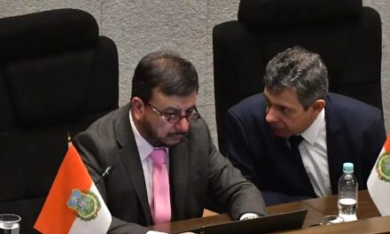 Medinaceli supera interpelación y seguirá como ministro de Hidrocarburos