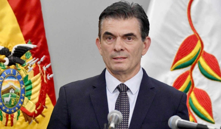 Gobierno se reúne con más de 300 alcaldes electos para coordinar gestión y proyectos