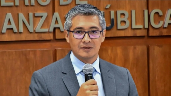 Gobierno descarta aumento del 20% al salario básico y abre el debate tripartito