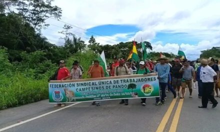 Fracasa nuevo diálogo y la marcha continúa rumbo a La Paz en medio de tensión por ley agraria