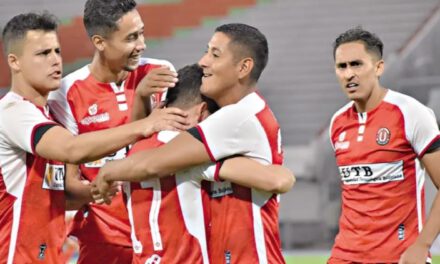 FC Universitario y ABB abren la fecha con la urgencia de ganar en Cochabamba