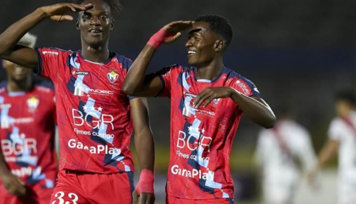 Nacional Potosí va por la cima ante Blooming en Santa Cruz