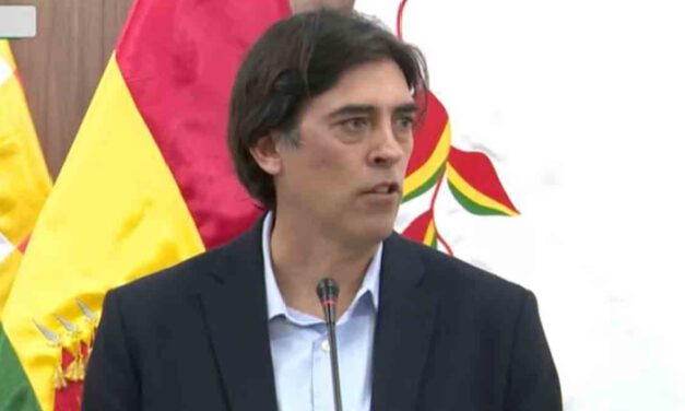 Interpelarán al ministro de Obras Públicas por el trágico accidente del avión siniestrado en El Alto