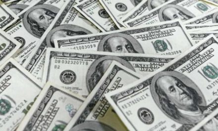 Sube el dólar en el mercado y agranda la brecha con el tipo de cambio oficial
