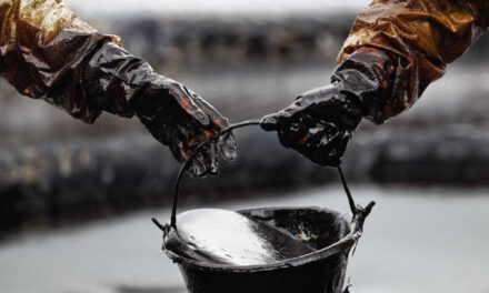 El petróleo Brent supera los 108 dólares y extiende su escalada pese a señales de diálogo