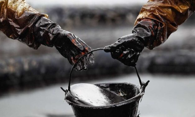 El petróleo Brent supera los 108 dólares y extiende su escalada pese a señales de diálogo