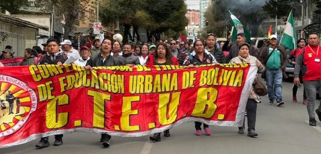 Maestros marcharán desde Calamarca y prevén llegar a La Paz para el cabildo del 1 de mayo
