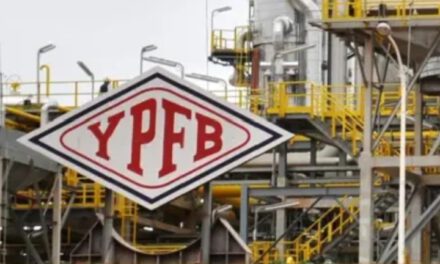 Gobierno descarta privatizar YPFB y apunta a su reestructuración