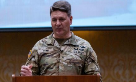 Un alto jefe militar de EEUU visita Bolivia tras casi dos décadas