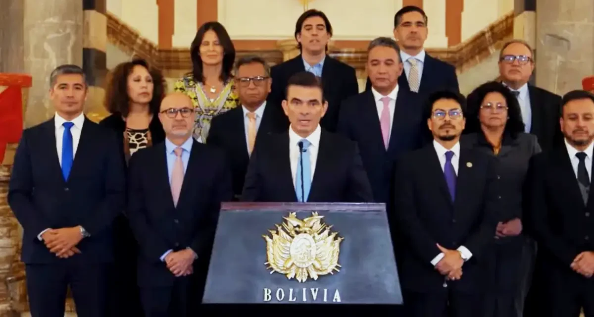 Paz acelera agenda legislativa y convoca a gabinete para definir normas
