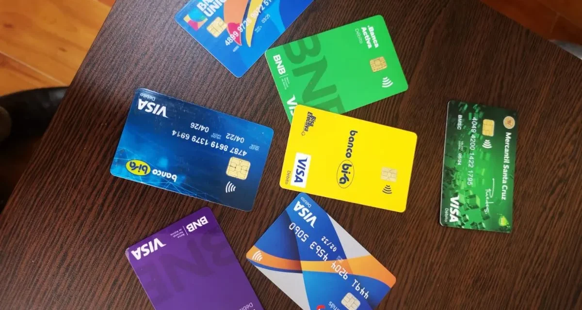 Se activa el uso de tarjetas en dólares en Bolivia: conoce límites y condiciones