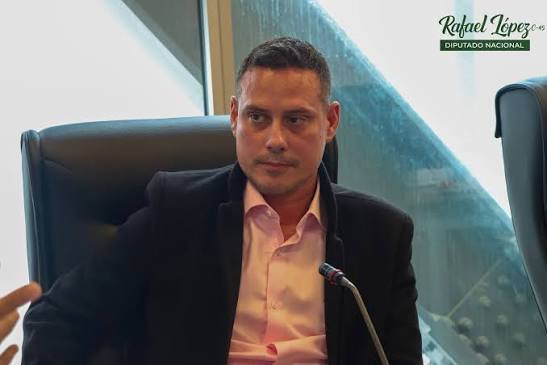 Debate por alivio tributario deriva en cruce entre Libre y el ministro de Economía