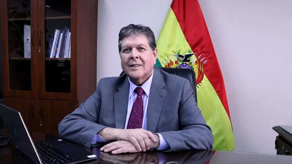 Interpelación a Blanco queda en pausa por decisión judicial y genera cuestionamientos