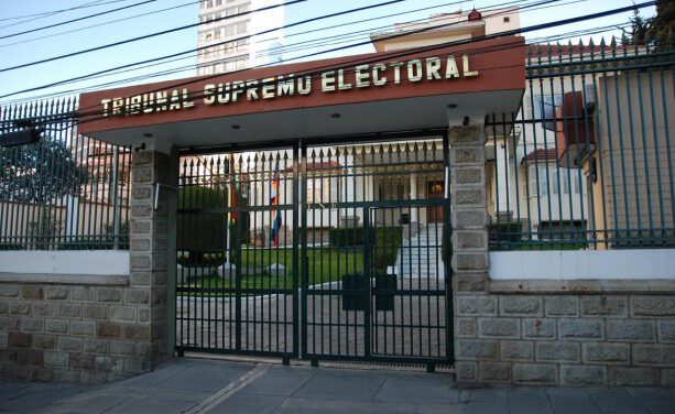 Seis respuestas a preguntas clave sobre la suspensión de la segunda vuelta en La Paz