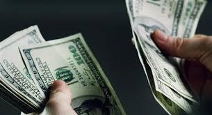 Gobierno promete liberar totalmente los ahorros en dólares desde septiembre